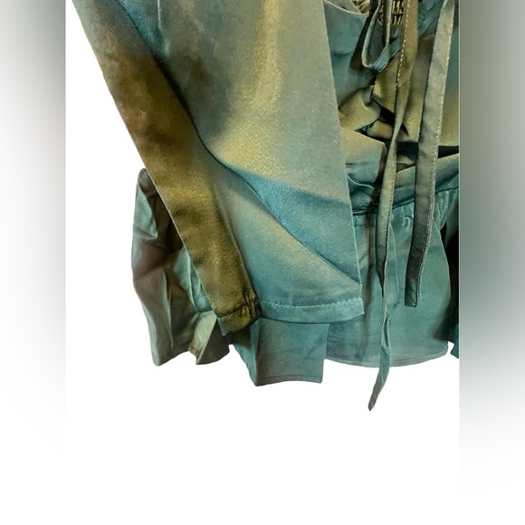 NWT Emerald green/Jewel tone long sleeve top - small - Picture 4 of 6